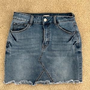 Hem & thread denim skirt